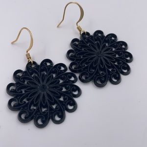 Black disk earrings NWT